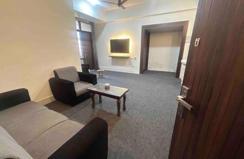 Varanasi Apartment | Neokashi.