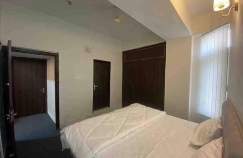 Varanasi Apartment | Neokashi.
