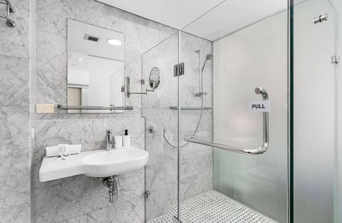 Perth Bed & Breakfast | Nest on Newcastle – E5