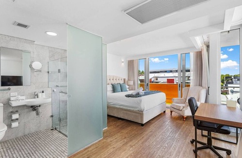 Perth Bed & Breakfast | Nest on Newcastle – N3