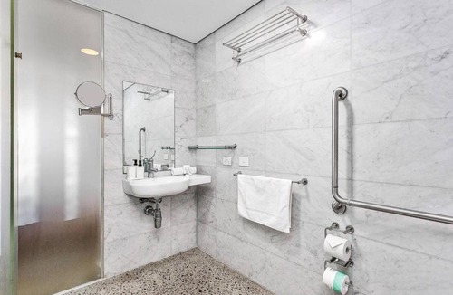 Perth Hotel | Nest on Newcastle - S4