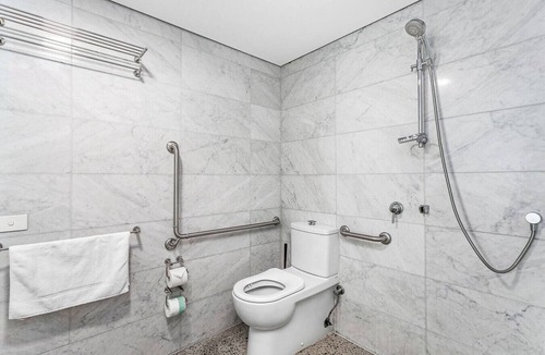 Perth Bed & Breakfast | Nest on Newcastle – S5