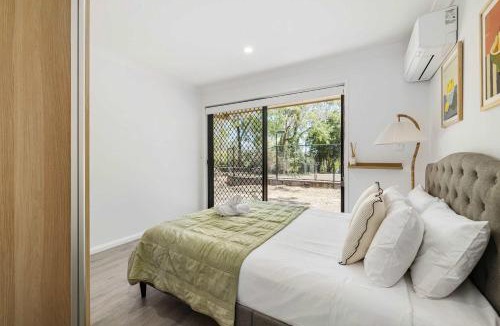 Helensvale House | New 2BR GrannyFlat Near Movie World Wet'Wild Pool