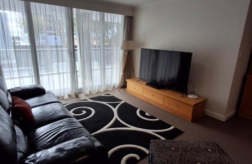 Newcastle West Apartment | Newcastle Central Plaza Apartment Hotel Official