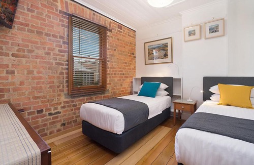 Newcastle East House | Newcastle Short Stay Accommodation - 9 Alfred Street