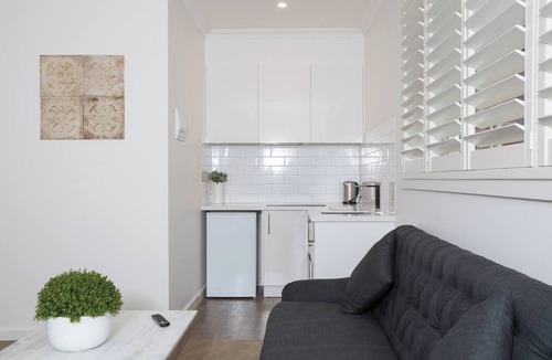 Ballarat Apartment | Newington Apartments - Apt 5 Twin Queen, New!