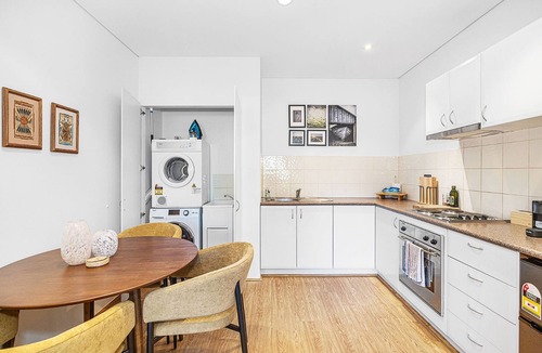 Perth Central Business District Apartment | Newly Renovated 1bdr in the CBD