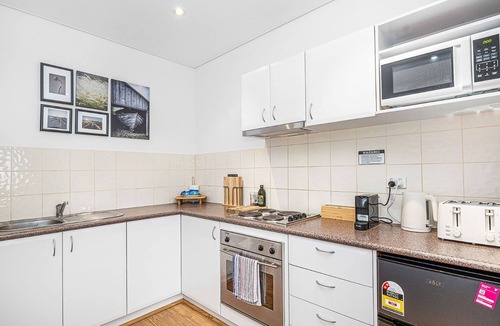 Perth Central Business District Apartment | Newly Renovated 1bdr in the CBD