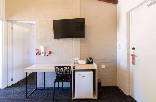 Bluff Point Hotel | Nightcap at Wintersun Hotel
