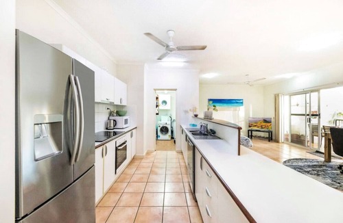 Nightcliff Condo | Nightcliff Foreshore: Pool ~ Outdoor Dining ~ BBQ