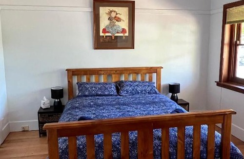 Wodonga House | Nilmar Ave - Central Cozy 1950s Wodonga 3br Cottage