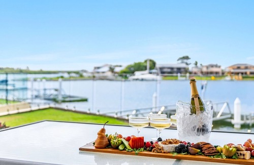 Yamba House | Nirvana Waters - Waterfront with Private Pontoon & Pool - Holiday Yamba