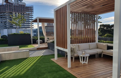 Mount Pleasant Apartment | nLuxurious Short-Stay Apartment with Stunning Swan River Viewsnn