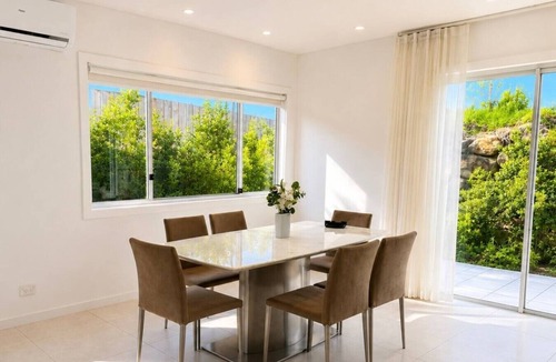 Pimpama House | No. 17 4B Pimpama Home
