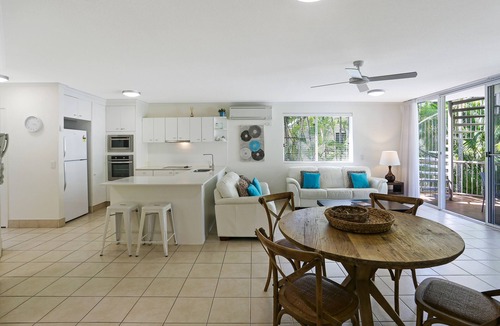 Noosaville Apartment | Noosa Tropicana