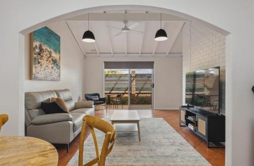 Inglewood Villa | NORM3/17 - Little Hacienda