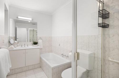 North Haven House | North Haven Days - Modern Comfort near the Beach