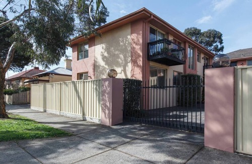 Northcote Apartment | Northcote Charm Spacious and Quiet Suburban Stay