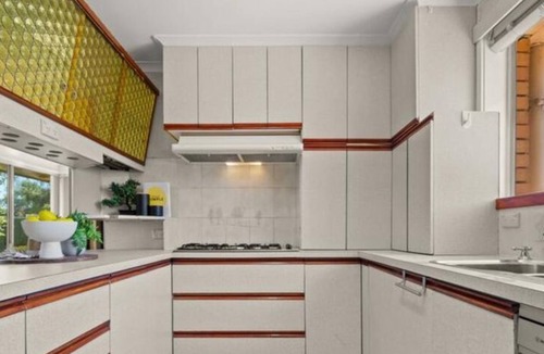 Chifley House | Nostalgic 60's 3 Bedroom House in Chifley
