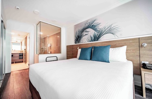 Cairns Central Business District Hotel | Novotel Cairns Oasis Resort