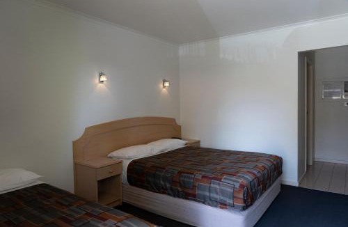 Blackburn Hotel | Nunawading Motor Inn