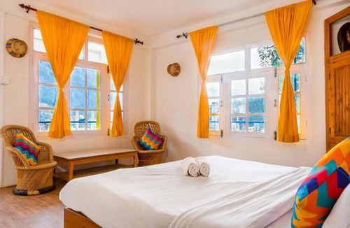 Old Manali Hostel | Oak Land House