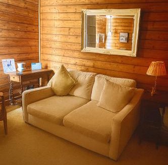 Killora Ski Chalet | Oakchester Cottage on Bruny Island