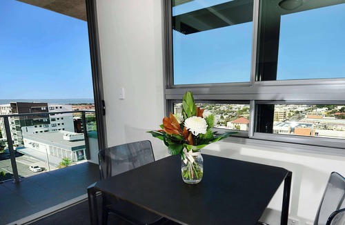 Gladstone Apartment | Oaks Gladstone Grand Hotel