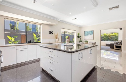 Hillarys House | Oasis @ Hillarys
