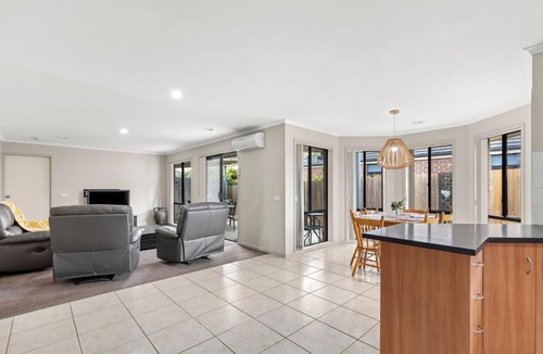 Clifton Springs House | Oasis Springs