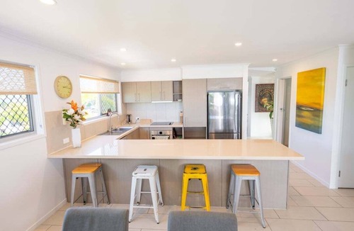 Agnes Water Apartment | Ocean Breeze– Ocean Views+Pool | Free Parking