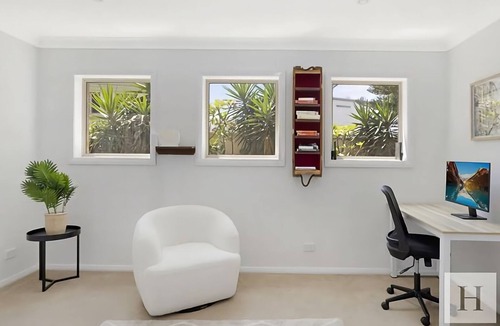 Norah Head House | Ocean Breeze - Pool, Beaches & Shops close by!