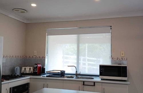 Preston Beach House | Ocean breeze Villa 3BR Walk to the beach No pets