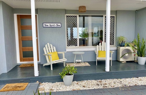 Bargara House | Ocean Front Pet Friendly Beach House Hideaway!