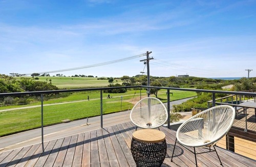 Jan Juc House | Ocean, Golf Course and Parkland Views 250m to Sand