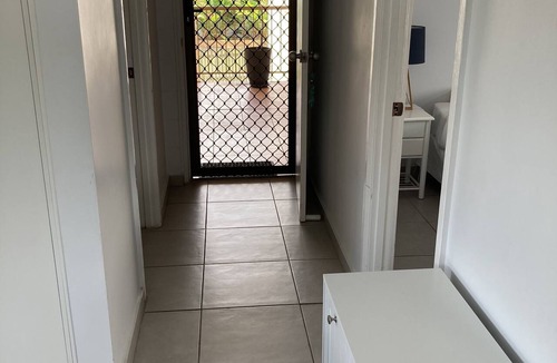 Yeppoon Apartment | Ocean/Island View, Pool, Free Park, Modern Kitchen