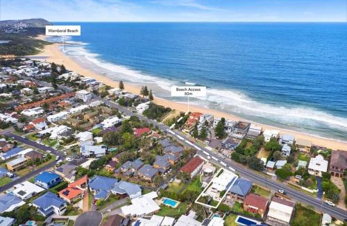 Wamberal House | Ocean Lake Oasis