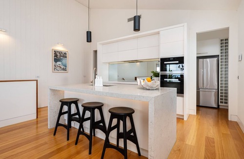 Safety Beach House | Ocean Oasis | Luxe Getaway with Coastal Views