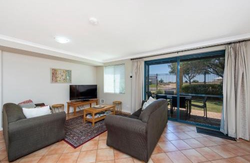 Geographe House | Ocean View Port Geographe