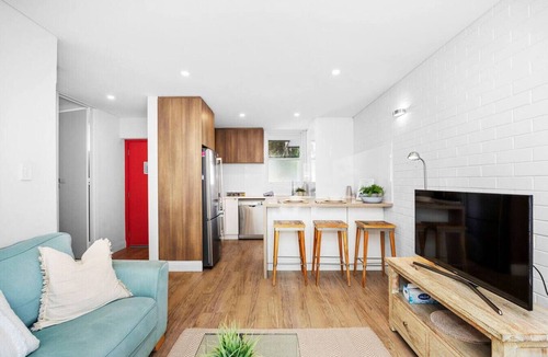 Cottesloe Apartment | Ocean Views At Cottesloe Beach