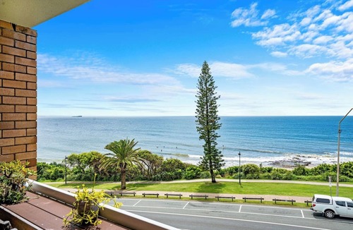 Alexandra Headland Apartment | Ocean Views 'Seabreeze on Alex'