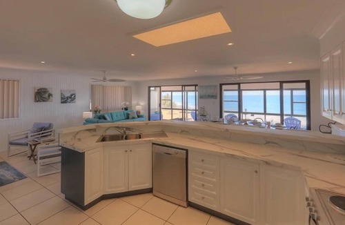 Bargara Apartment | Oceanfront Paradise - Your Ultimate Getaway