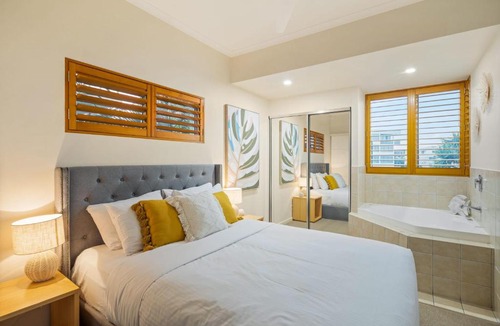 Kings Beach Apartment | Oceanfront Views at Rolling Surf Resort