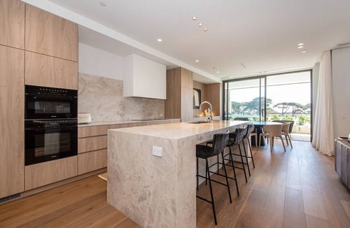 Mornington Apartment | Oceano Residence Mornington