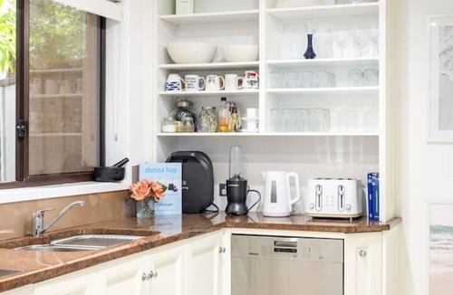 Caves Beach House | Oceans 21 Caves Beach 5BR Sleeps 13 Ocean Vi