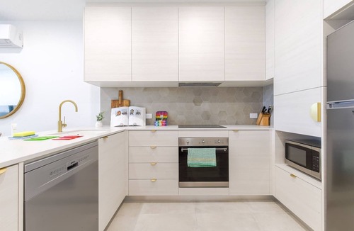 Batemans Bay Apartment | Oceanside Apartment with Bay Views