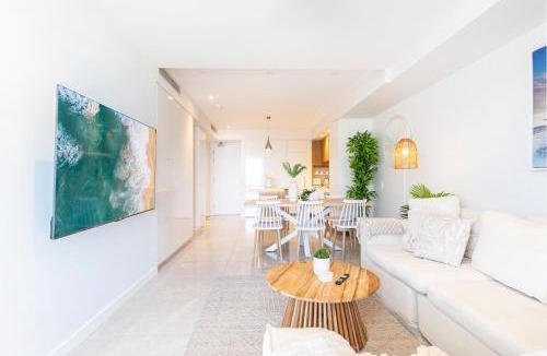Bokarina Apartment | Oceanus oasis at Bokarina Beach -stunning modern coastal apartment