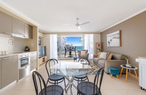 Urangan Apartment | OceanView Escape Beach Resort
