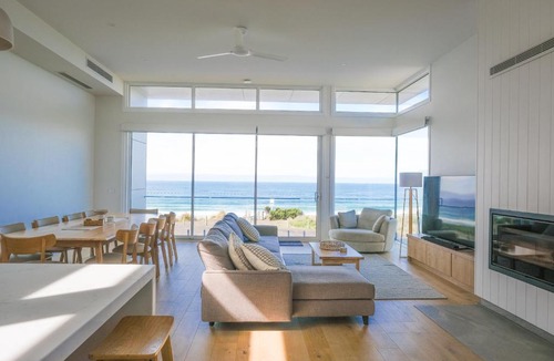 Surf Beach House | Oceanview Escape - Luxe Coastal Retreat with Hot Tub