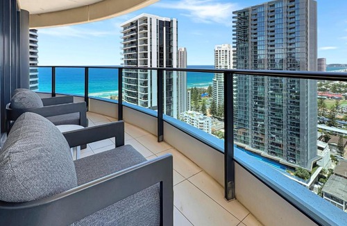 Broadbeach Apartment | Oceanview Luxury Escape Oracle Tower 2 Level 24